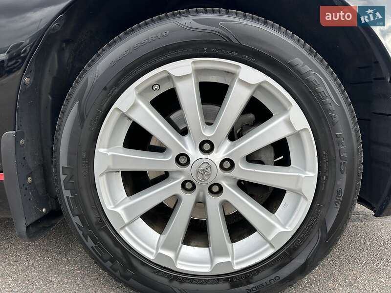 Внедорожник / Кроссовер Toyota Venza 2010 в Киеве