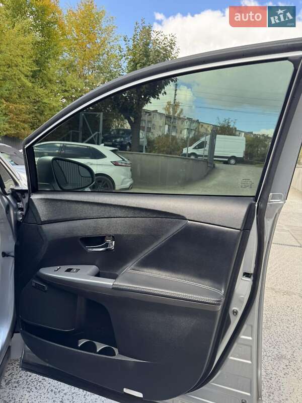 Внедорожник / Кроссовер Toyota Venza 2015 в Дрогобыче