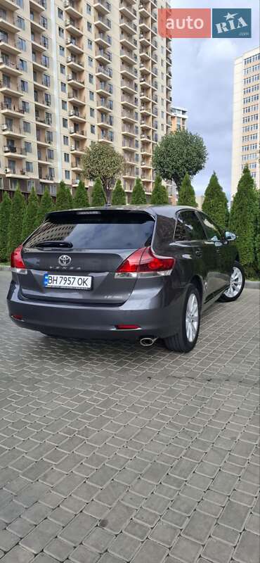Позашляховик / Кросовер Toyota Venza 2015 в Одесі