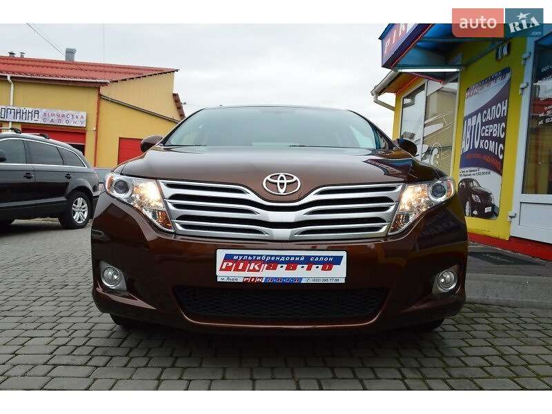 Внедорожник / Кроссовер Toyota Venza 2010 в Львове