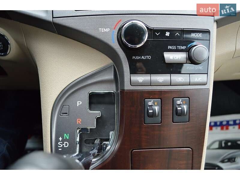 Внедорожник / Кроссовер Toyota Venza 2010 в Львове