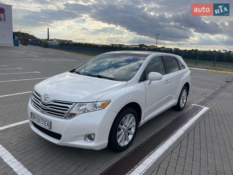 Позашляховик / Кросовер Toyota Venza 2010 в Одесі