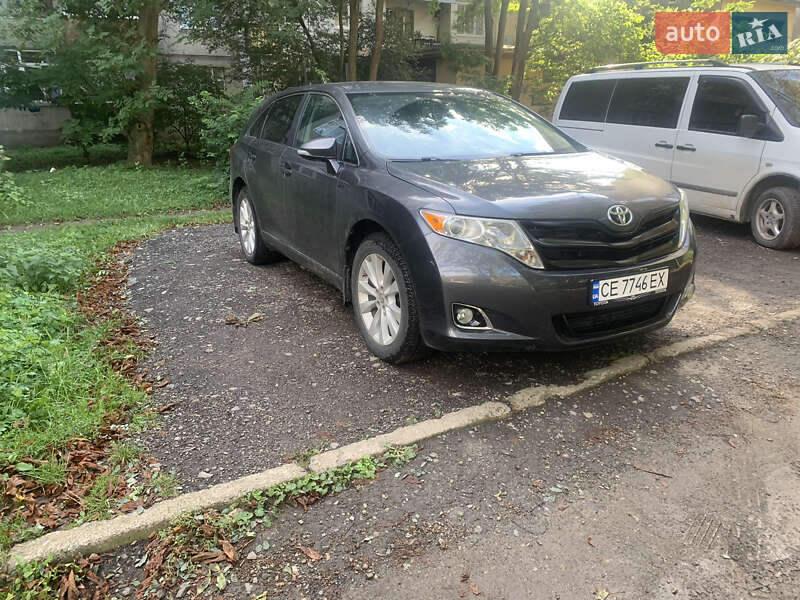 Позашляховик / Кросовер Toyota Venza 2012 в Чернівцях