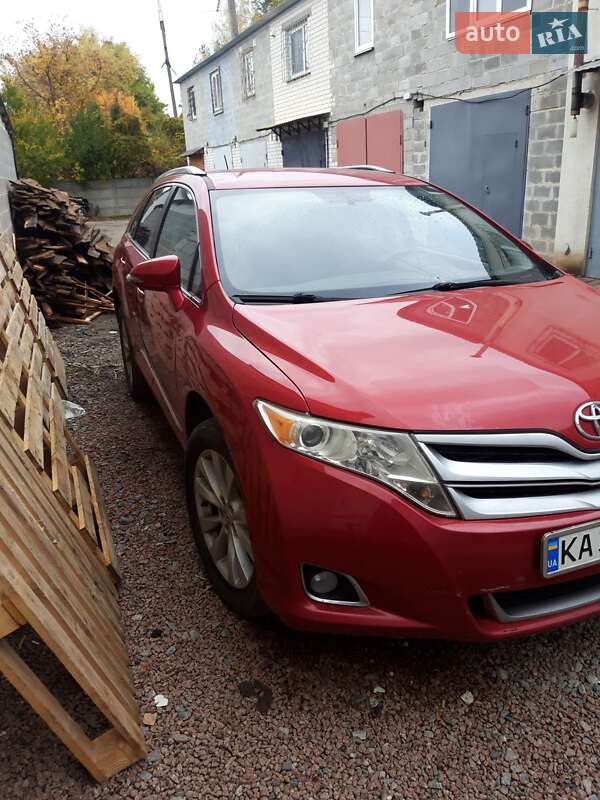 Позашляховик / Кросовер Toyota Venza 2015 в Броварах