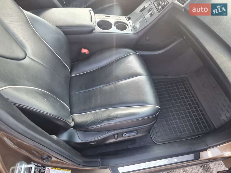 Внедорожник / Кроссовер Toyota Venza 2013 в Мерефа