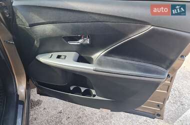 Внедорожник / Кроссовер Toyota Venza 2013 в 