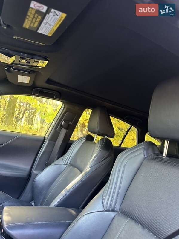 Внедорожник / Кроссовер Toyota Venza 2020 в Черновцах