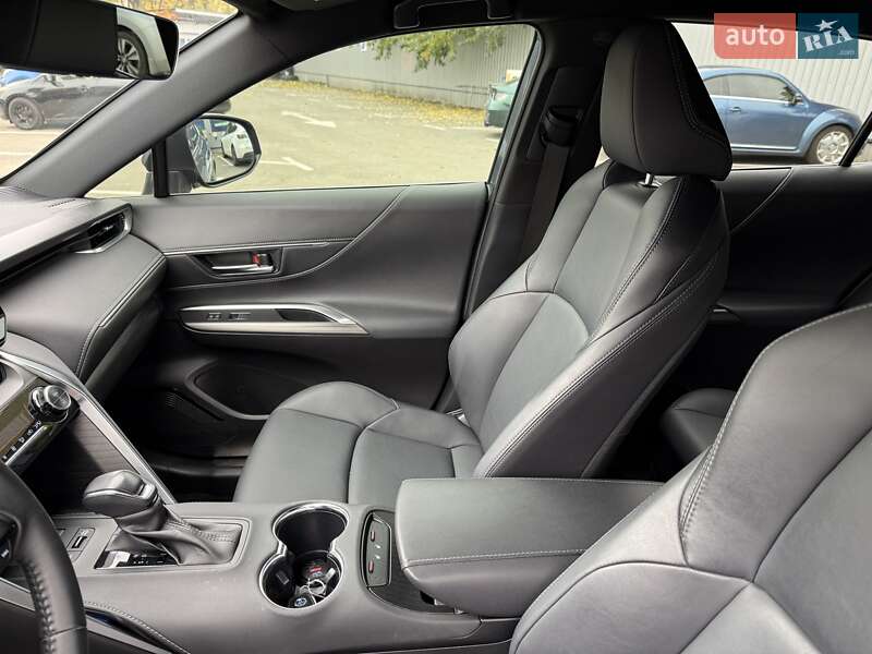 Внедорожник / Кроссовер Toyota Venza 2022 в Киеве