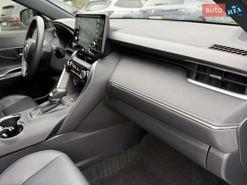 Внедорожник / Кроссовер Toyota Venza 2022 в Киеве