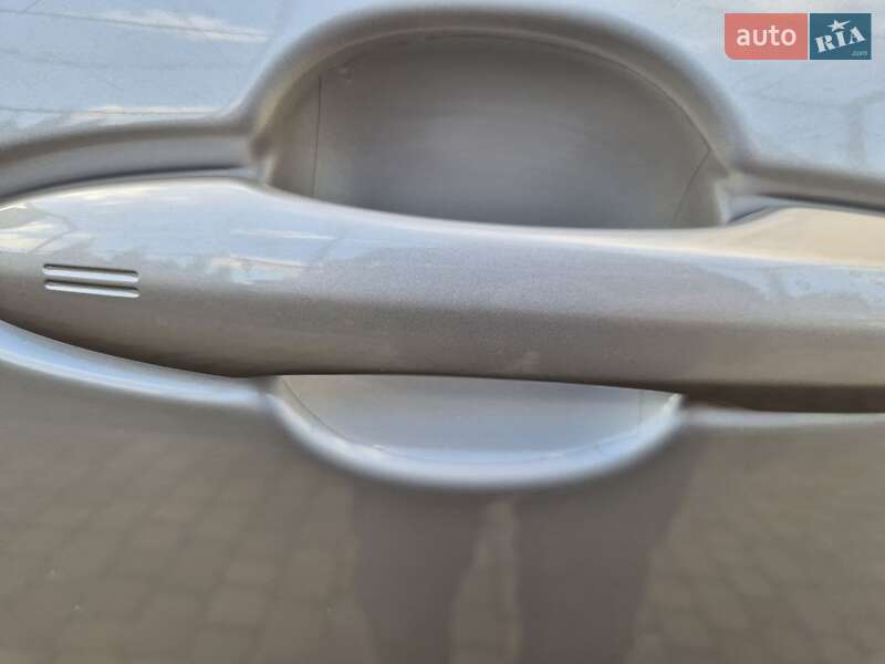 Позашляховик / Кросовер Toyota Venza 2021 в Івано-Франківську