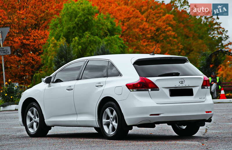 Позашляховик / Кросовер Toyota Venza 2013 в Дніпрі