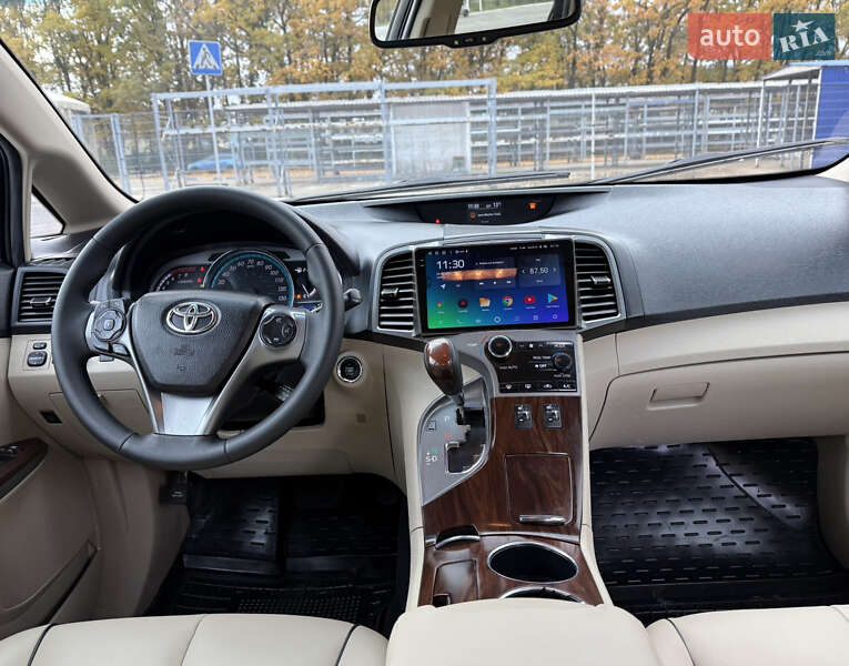 Позашляховик / Кросовер Toyota Venza 2013 в Дніпрі