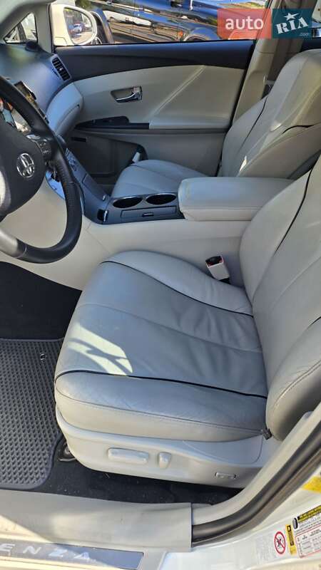 Внедорожник / Кроссовер Toyota Venza 2012 в Киеве фото 20 Внедорожник / Кроссовер Toyota Venza 2012 в Киеве