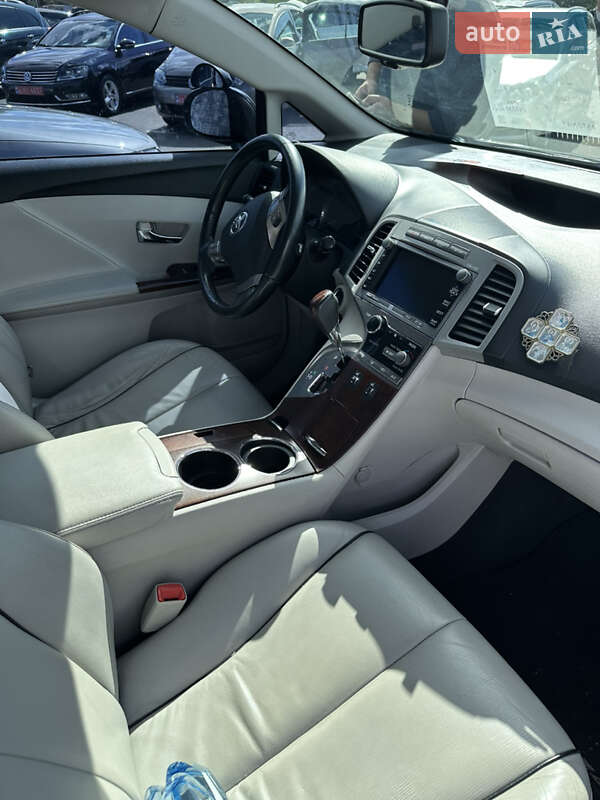 Внедорожник / Кроссовер Toyota Venza 2011 в Киеве