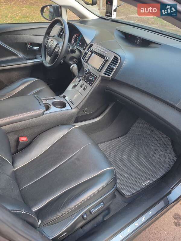 Внедорожник / Кроссовер Toyota Venza 2013 в Кривом Роге фото 15 Внедорожник / Кроссовер Toyota Venza 2013 в Кривом Роге