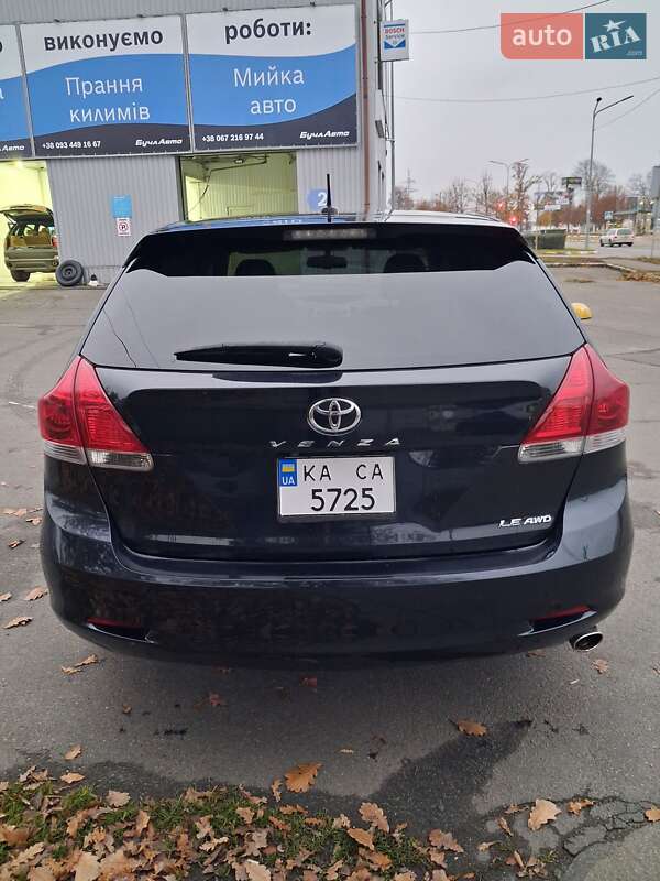 Внедорожник / Кроссовер Toyota Venza 2014 в Буче