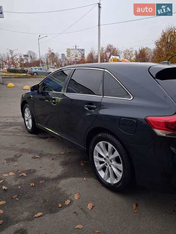 Внедорожник / Кроссовер Toyota Venza 2014 в Буче