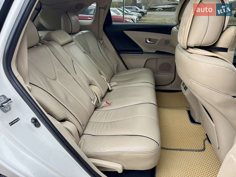 Внедорожник / Кроссовер Toyota Venza 2010 в Киеве