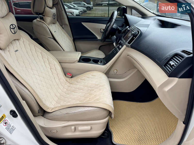 Внедорожник / Кроссовер Toyota Venza 2010 в Киеве