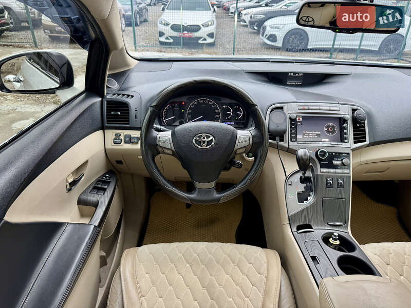 Внедорожник / Кроссовер Toyota Venza 2010 в Киеве