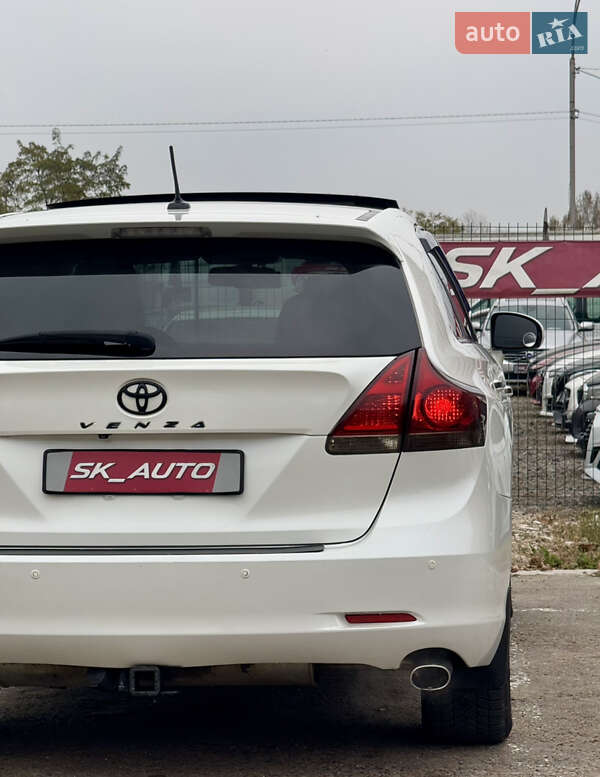 Внедорожник / Кроссовер Toyota Venza 2010 в Киеве