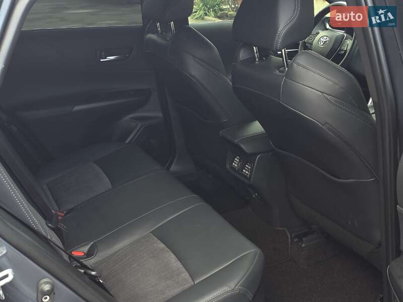 Позашляховик / Кросовер Toyota Venza 2020 в Тернополі