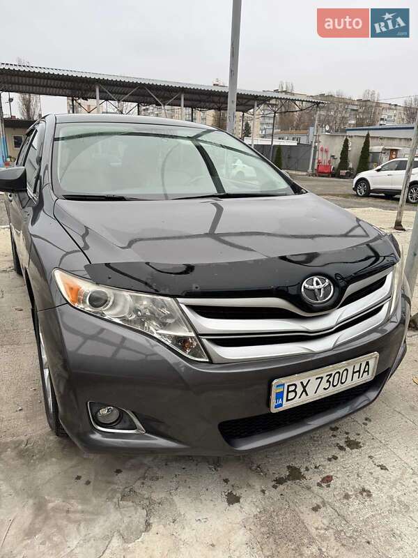 Позашляховик / Кросовер Toyota Venza 2014 в Хмельницькому