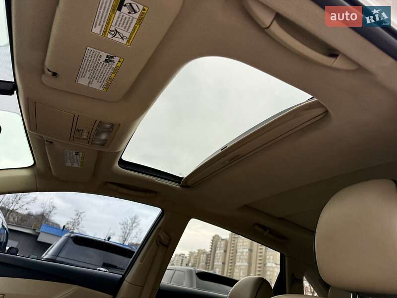 Внедорожник / Кроссовер Toyota Venza 2010 в Харькове фото 25 Внедорожник / Кроссовер Toyota Venza 2010 в Харькове