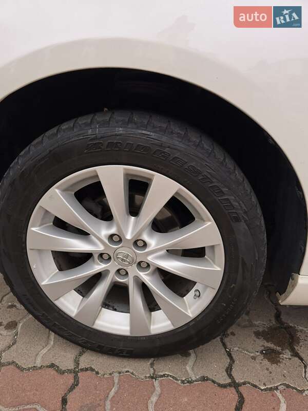 Позашляховик / Кросовер Toyota Venza 2013 в Обухові фото 4 Позашляховик / Кросовер Toyota Venza 2013 в Обухові