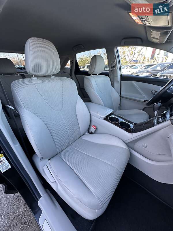 Внедорожник / Кроссовер Toyota Venza 2011 в Белогородке