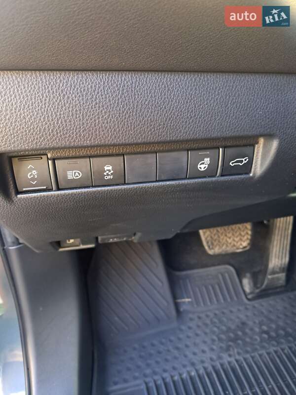 Внедорожник / Кроссовер Toyota Venza 2021 в Львове