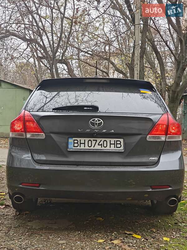 Внедорожник / Кроссовер Toyota Venza 2010 в Одессе