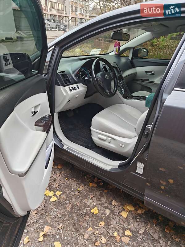 Внедорожник / Кроссовер Toyota Venza 2010 в Одессе