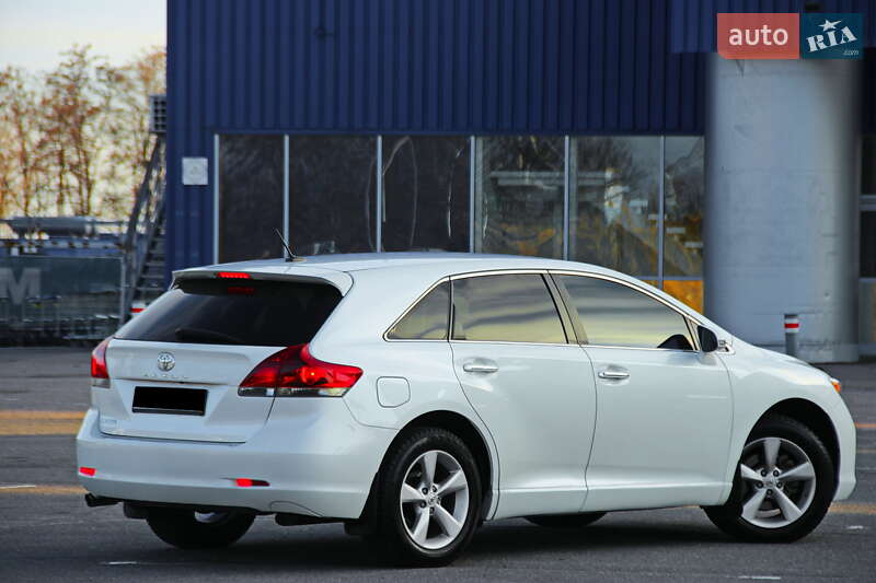 Внедорожник / Кроссовер Toyota Venza 2013 в Днепре