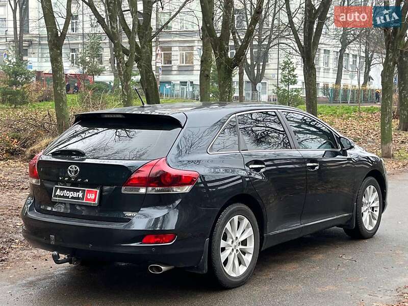 Внедорожник / Кроссовер Toyota Venza 2013 в Киеве