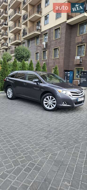 Позашляховик / Кросовер Toyota Venza 2015 в Одесі