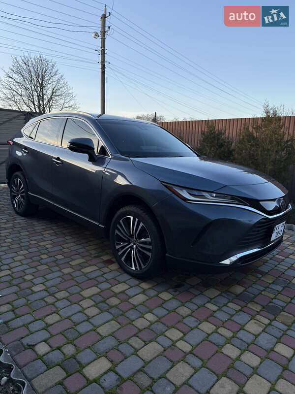 Позашляховик / Кросовер Toyota Venza 2022 в Харкові