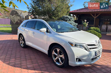 Позашляховик / Кросовер Toyota Venza 2016 в Могилів-Подільському