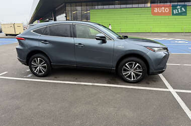 Позашляховик / Кросовер Toyota Venza 2021 в Києві