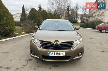 Позашляховик / Кросовер Toyota Venza 2011 в Ладижині