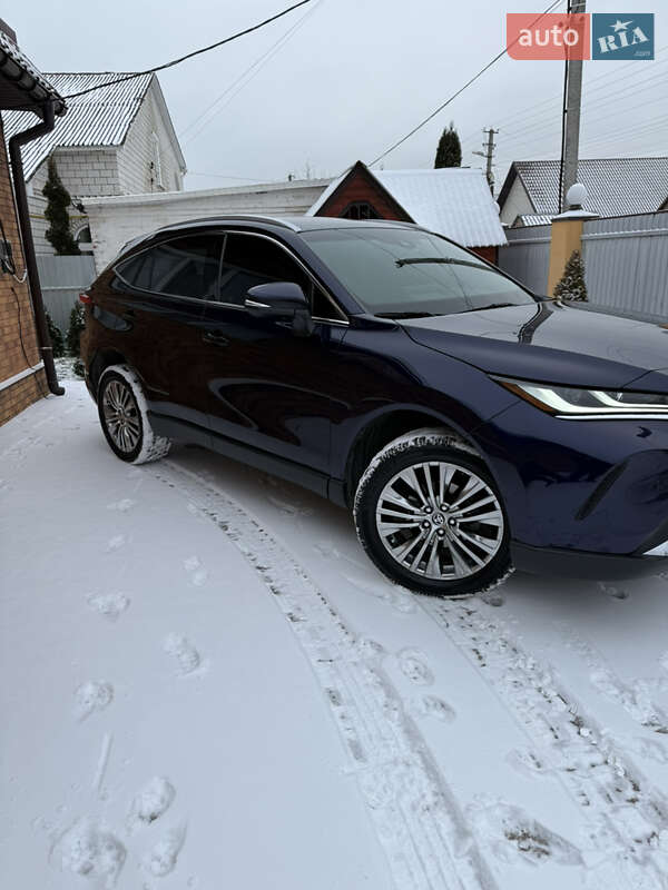 Позашляховик / Кросовер Toyota Venza 2021 в Фастові