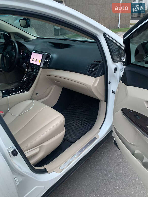 Внедорожник / Кроссовер Toyota Venza 2011 в Киеве