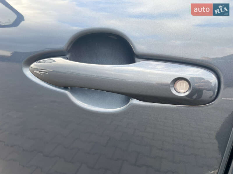 Позашляховик / Кросовер Toyota Venza 2021 в Тульчині