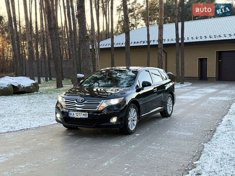 Позашляховик / Кросовер Toyota Venza 2011 в Житомирі