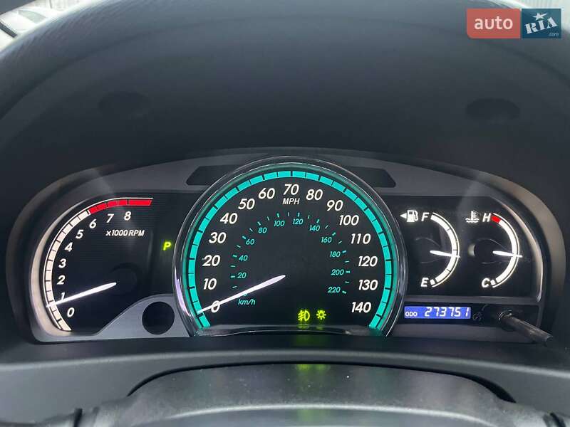 Позашляховик / Кросовер Toyota Venza 2011 в Києві