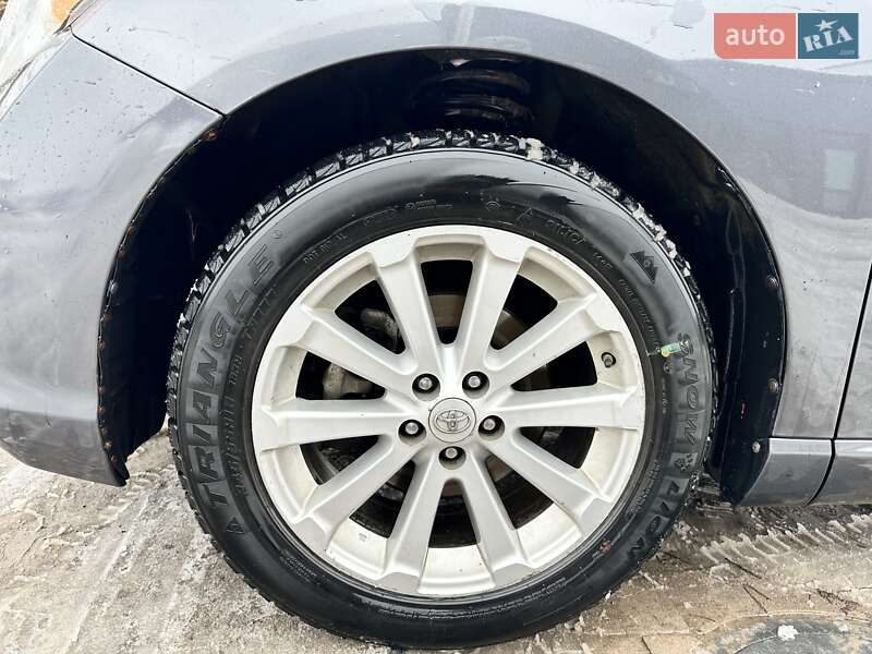 Внедорожник / Кроссовер Toyota Venza 2010 в Киеве