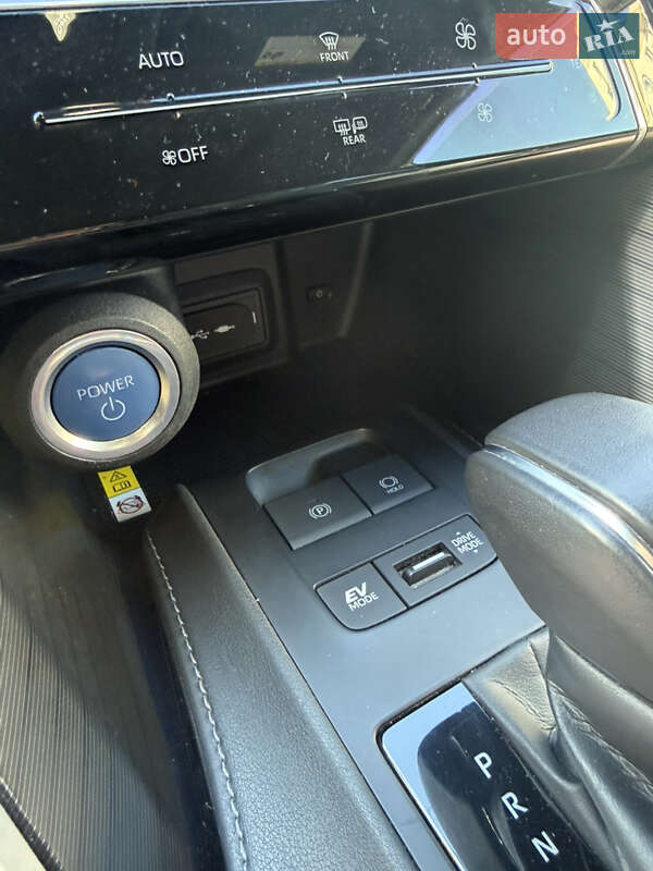 Внедорожник / Кроссовер Toyota Venza 2021 в Фастове