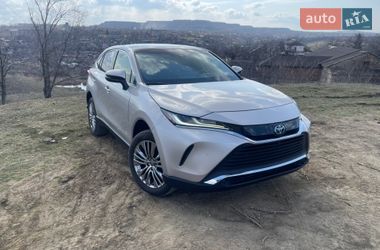 Позашляховик / Кросовер Toyota Venza 2021 в Кривому Розі