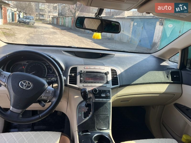 Внедорожник / Кроссовер Toyota Venza 2011 в Ладыжине