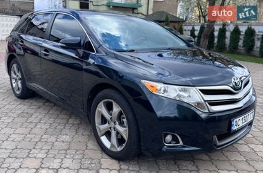 Позашляховик / Кросовер Toyota Venza 2015 в Луцьку